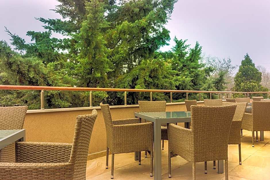 Vemara City Boutique Hotel-free parking