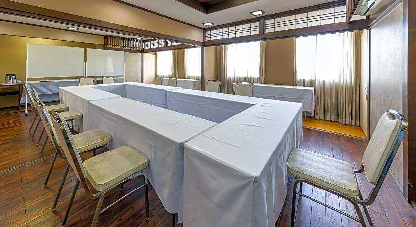 Mito Hotel Season