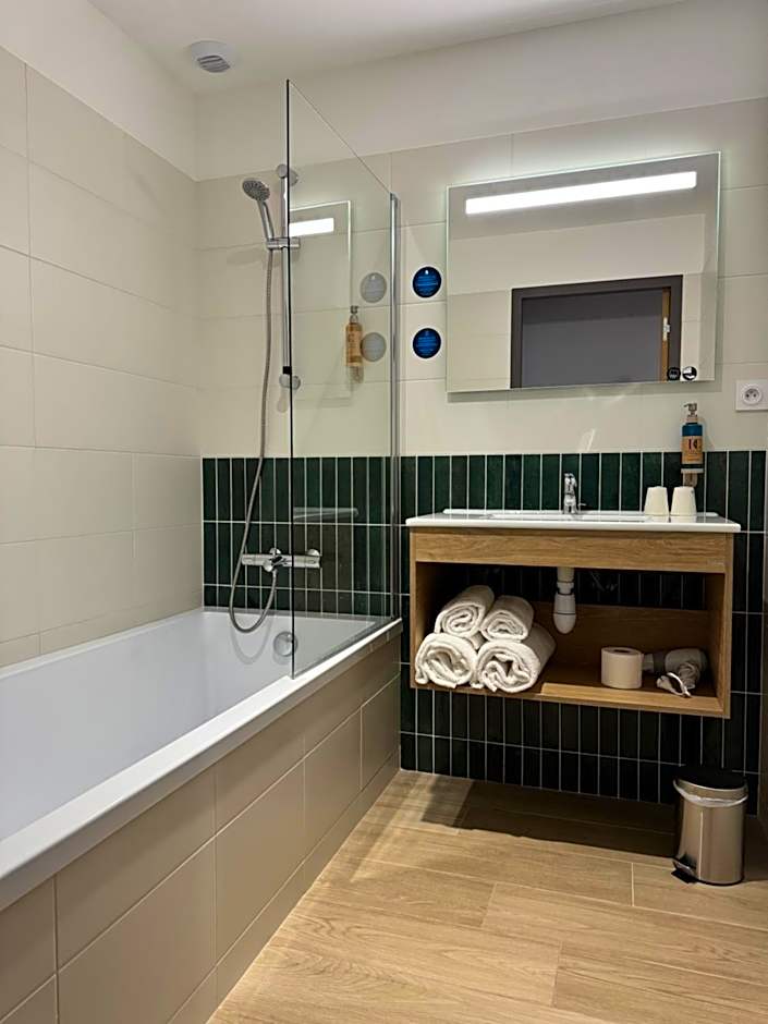 Hôtel du Commerce-restaurant au Couteau