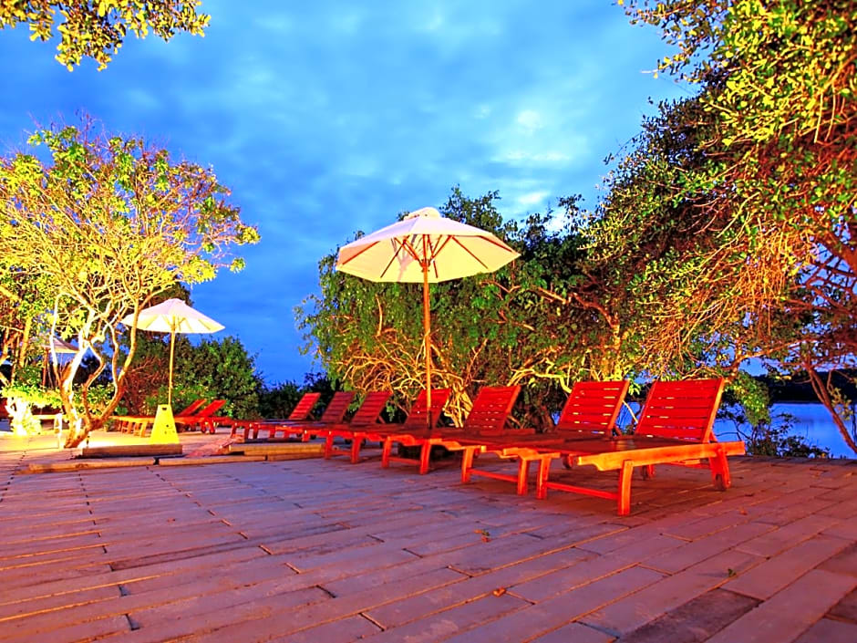Cinnamon Wild Yala Hotel