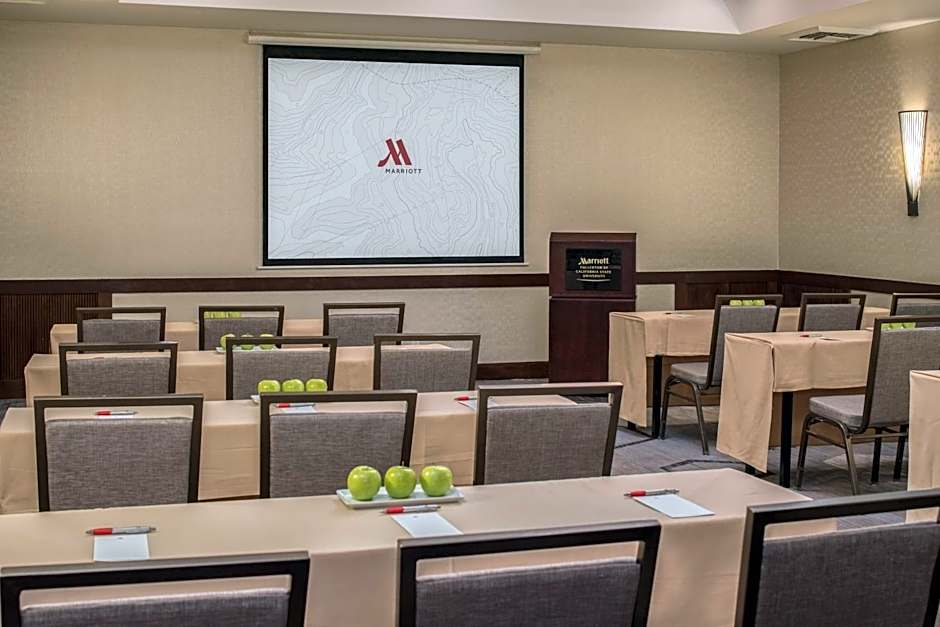 Fullerton Marriott At California State University
