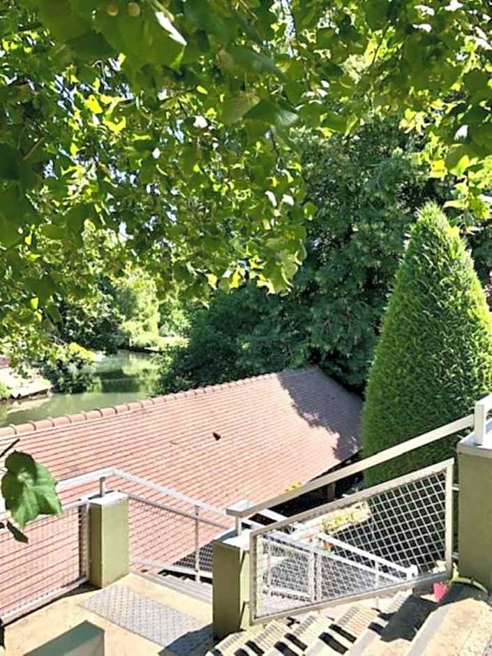 B&B HOTEL Chartres Centre Cathédrale 3 étoiles