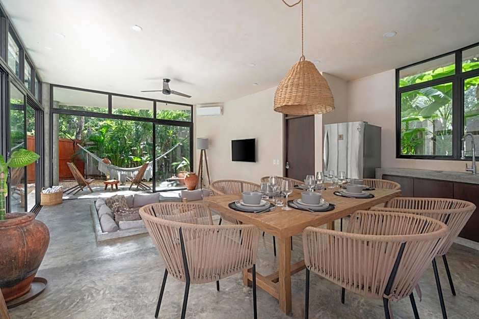 2 Tropical Bohemian Villas-2 Priv Pool-BBQ 3A-3B