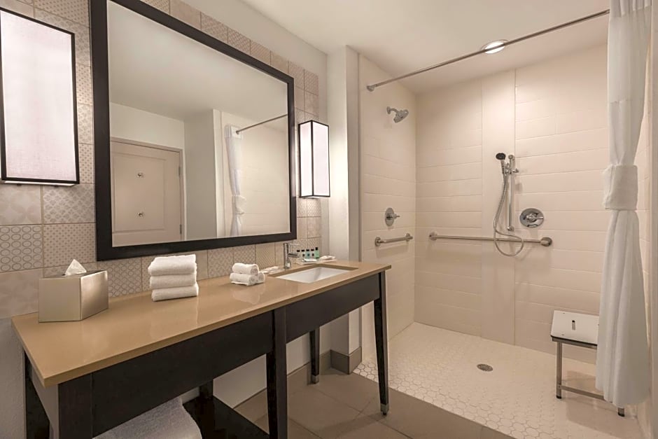 Country Inn & Suites by Radisson, Lubbock Southwest, TX