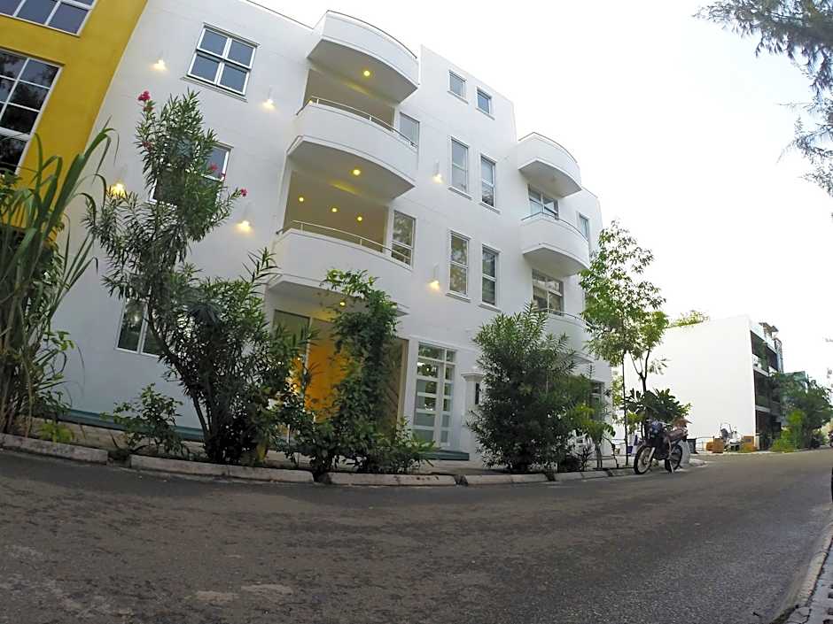 Planktons Beach Hotel