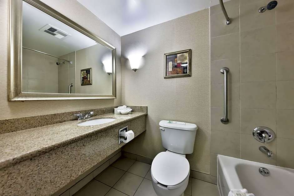 Admiral Inn Mississauga