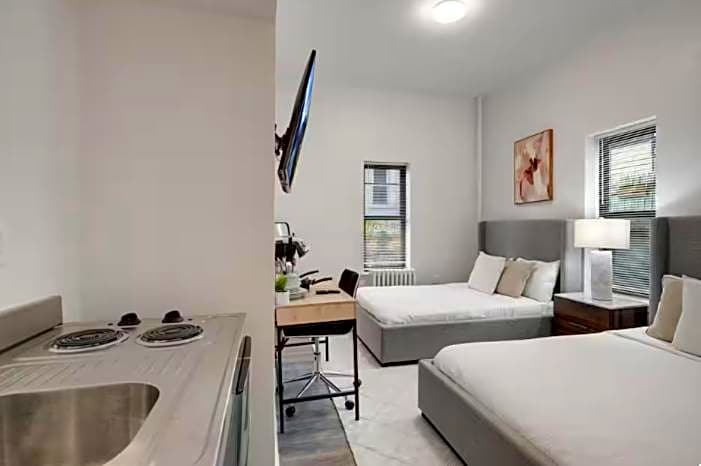 Bay Ridge ApartHotel