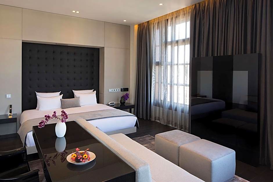 art'otel Amsterdam, powered by Radisson Hotels