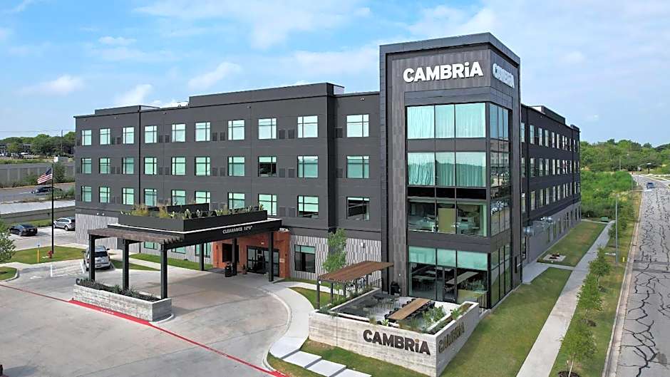 Cambria Hotel Austin Airport