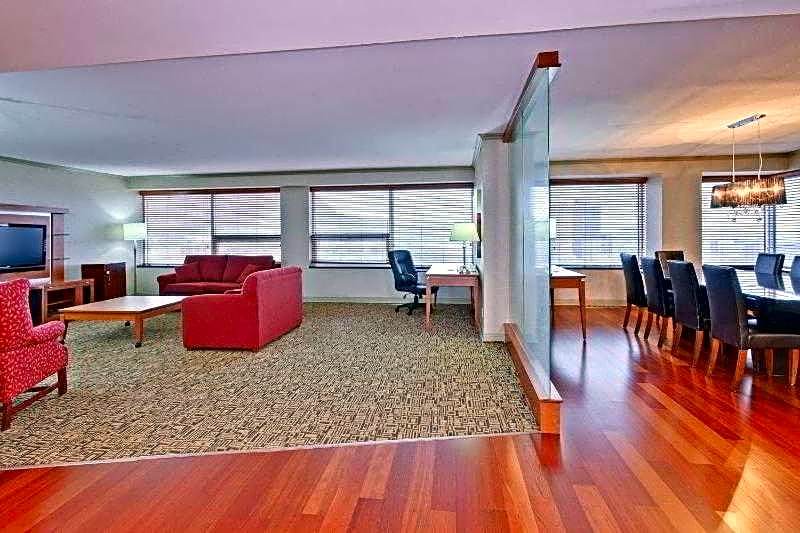 Holiday Inn Montreal Midtown