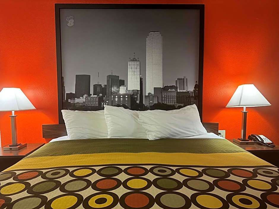 Super 8 by Wyndham Giddings