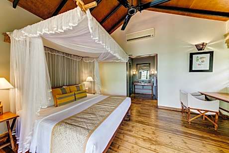 Jungle Chalet Twin - 10% off Safari | Complimentary cocktail each if reserved during Stargazing experience