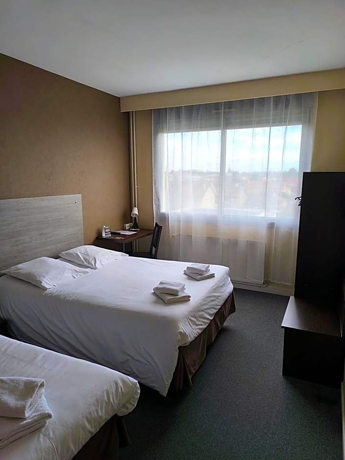 Adonis Lyon Est Hôtel Artys