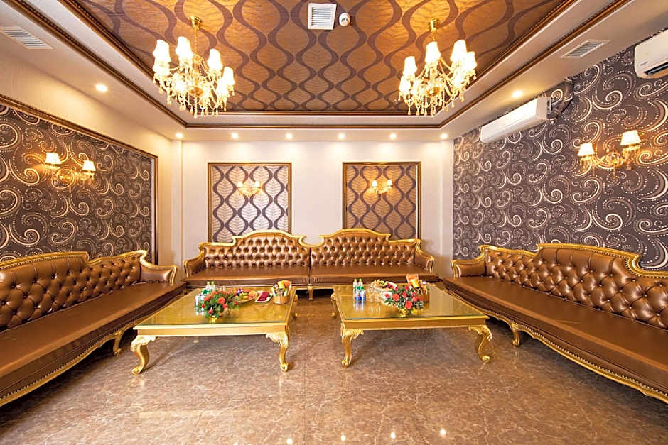 Ladalat Hotel