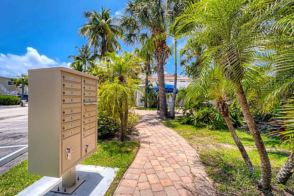 Singer Island Stunner 2 BR