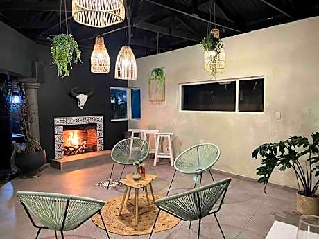 The Minimalist Hide away