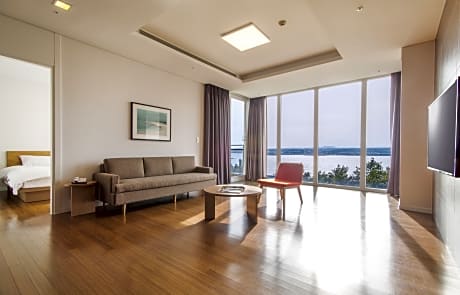 [Benefit] Royal Suite, 54py