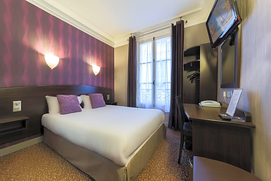 Photo 1 of 10 of Double Room