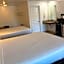 Lark Motel Willits