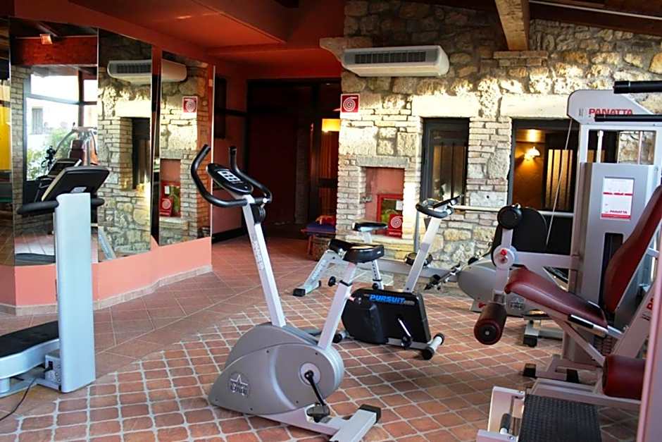 Casanova - Wellness Center La Grotta Etrusca