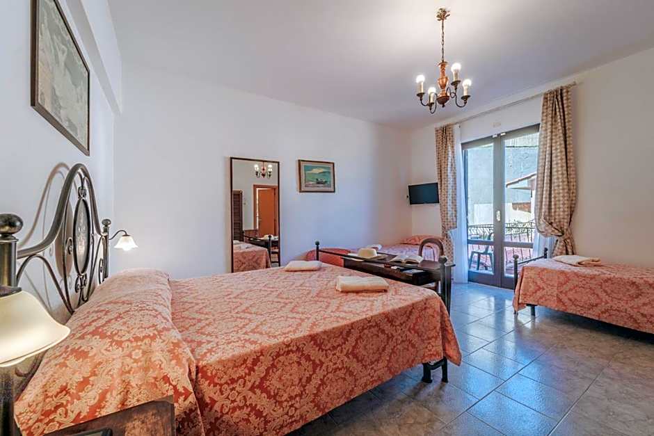 Hotel Lo Scirocco