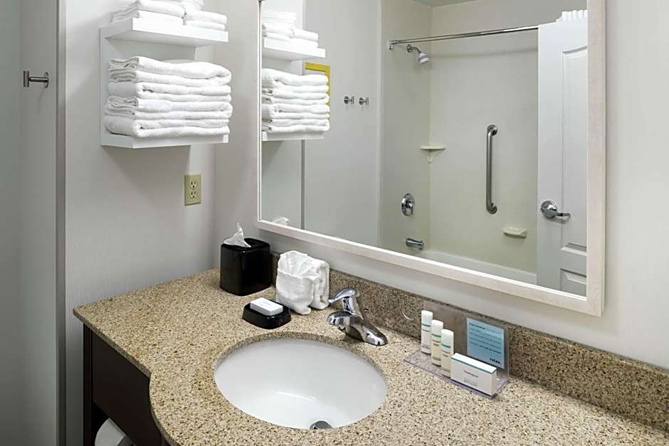 Hampton Inn By Hilton & Suites Rochester-North