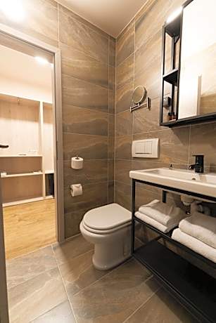 Double or Twin Room with City View