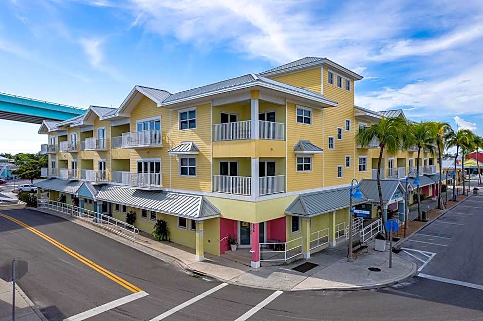 Harbour House at the Inn 212