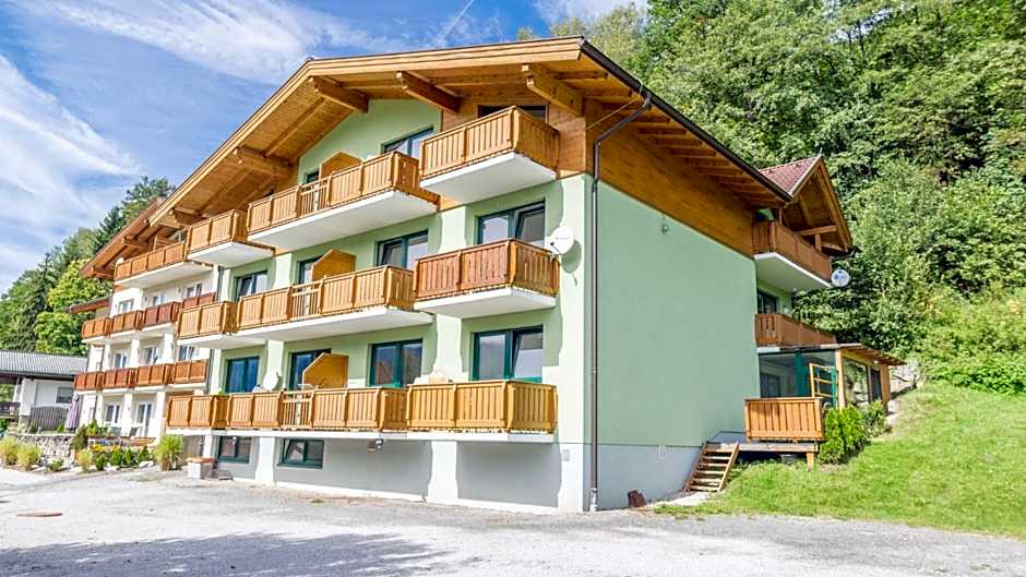 Praga Apartments & Restaurant Zell am See-Kaprun