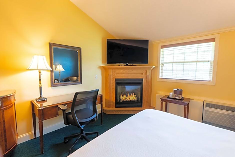 Fireside Inn & Suites Waterville