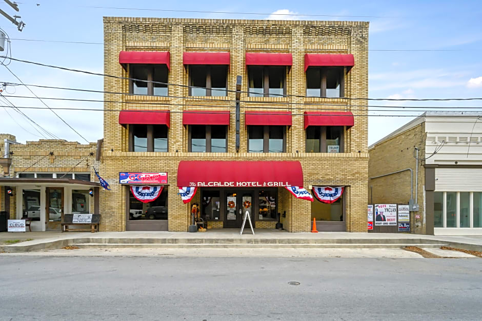 The Alcalde Hotel by OYO