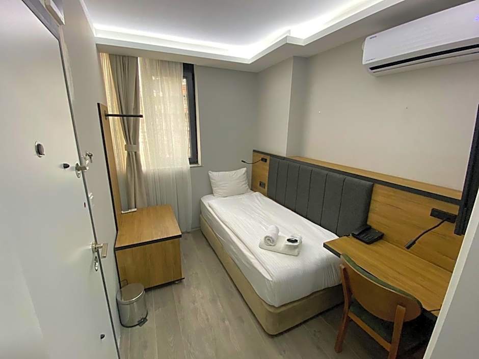 Comfort Center Suit Hotel