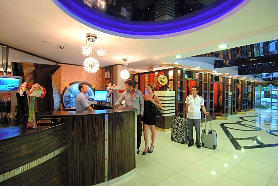 Grand Zaman Garden Hotel