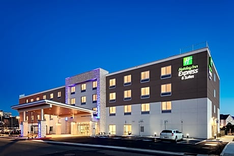 Holiday Inn Express and Suites Medford By IHG