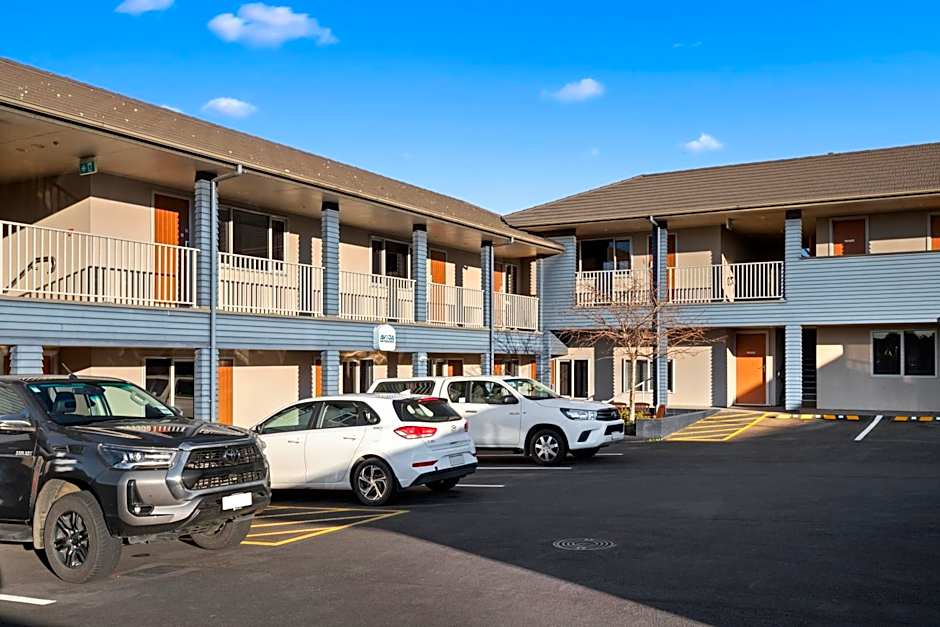 ASURE Aveda Motor Lodge