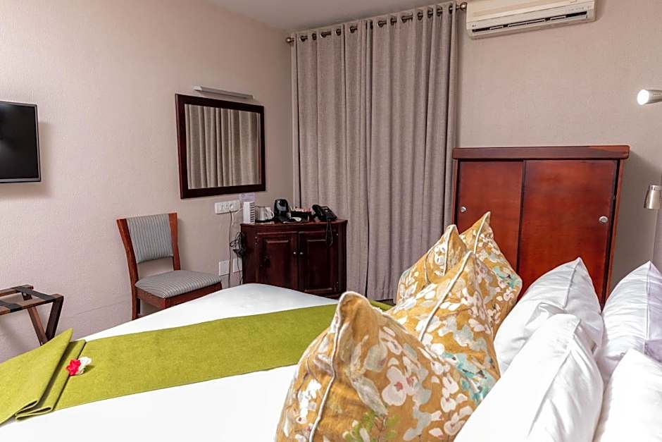 Hotel 247 @ White River