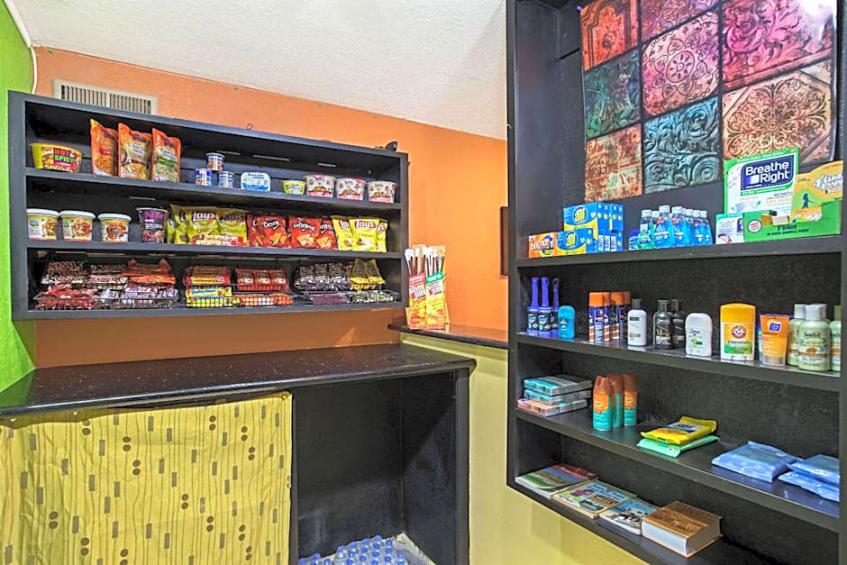 La Quinta Inn & Suites by Wyndham Salina