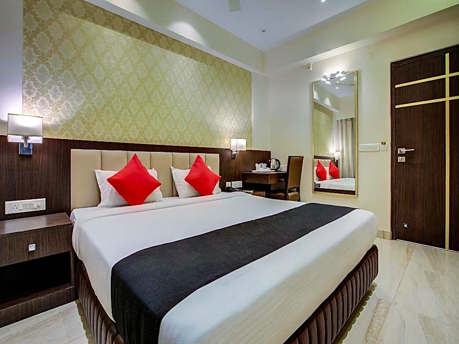 Treebo Tryst Hotel Radiant                                                                 