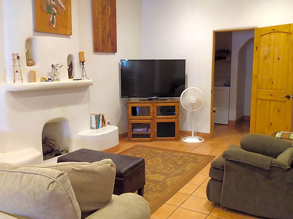 Photo 1 of 1 of Luxury 3 Beds Suite, Mountain View