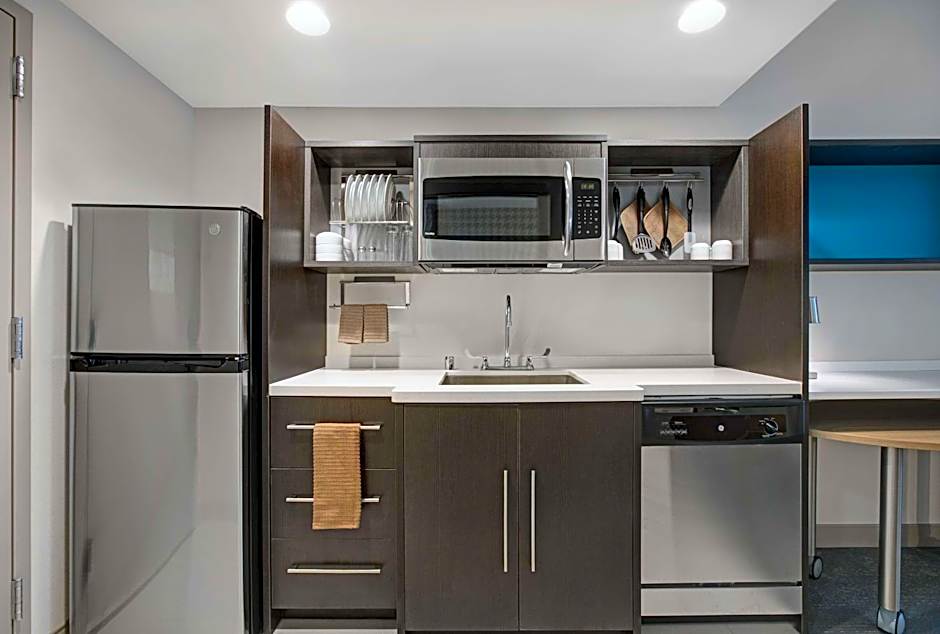 Home2 Suites by Hilton Milwaukee Downtown