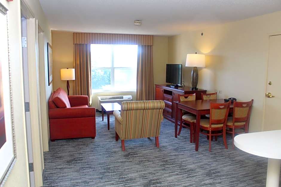 Country Inn & Suites by Radisson, Crystal Lake, IL