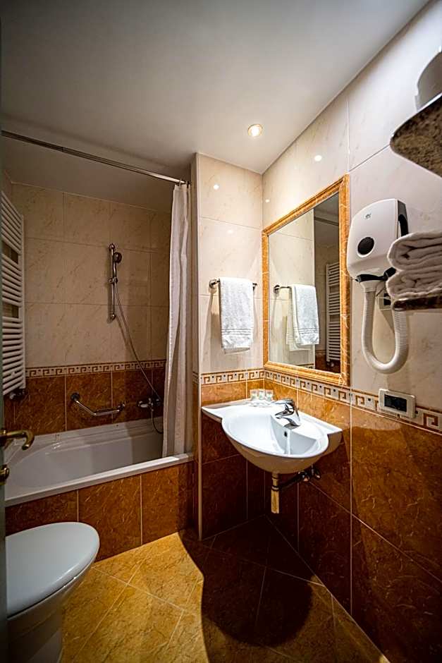 Hotel Mary