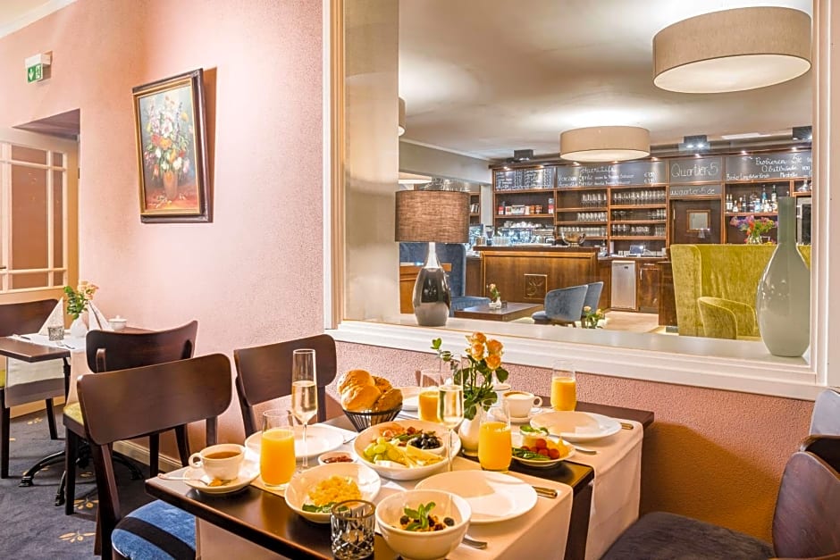 Logis Hotel QUARTIER 5, Sächsische Schweiz, mit Restaurant, Café & Bar