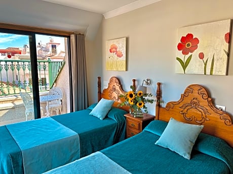 DOUBLE OR TWIN STANDARD