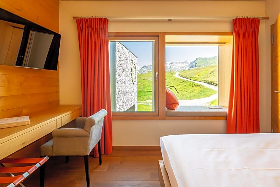 Chetzeron Mountain Boutique Hotel