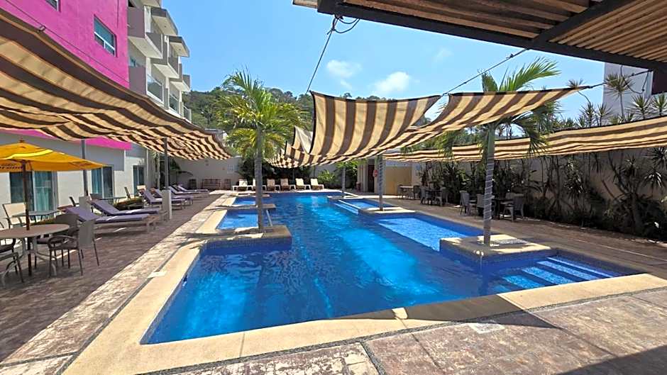 Hotel Yeah Rincón de Guayabitos