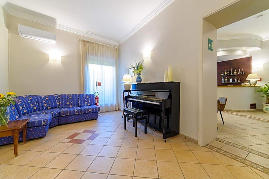 Hotel Tirreno