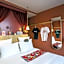 MOB HOTEL Paris Les Puces