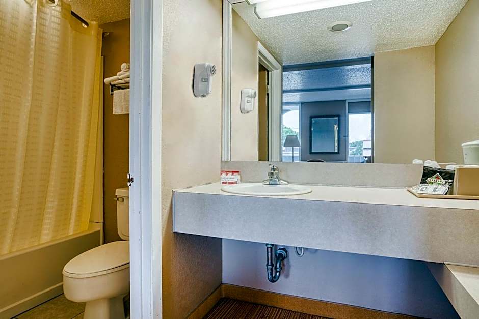OYO Hotel Wichita Falls