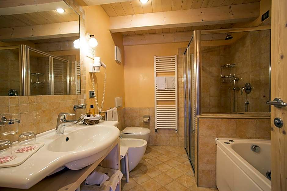 Castelir Suite Hotel